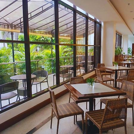 Dohera Hotel Cebu Extérieur photo