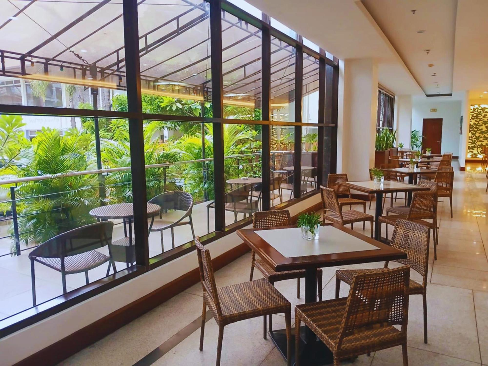 Dohera Hotel Cebu Extérieur photo