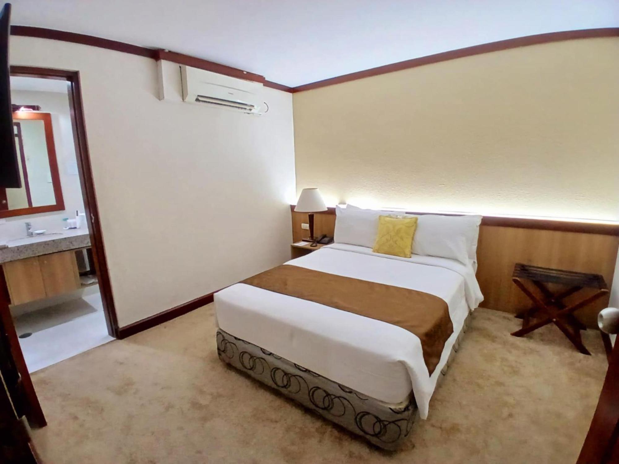 Dohera Hotel Cebu Extérieur photo