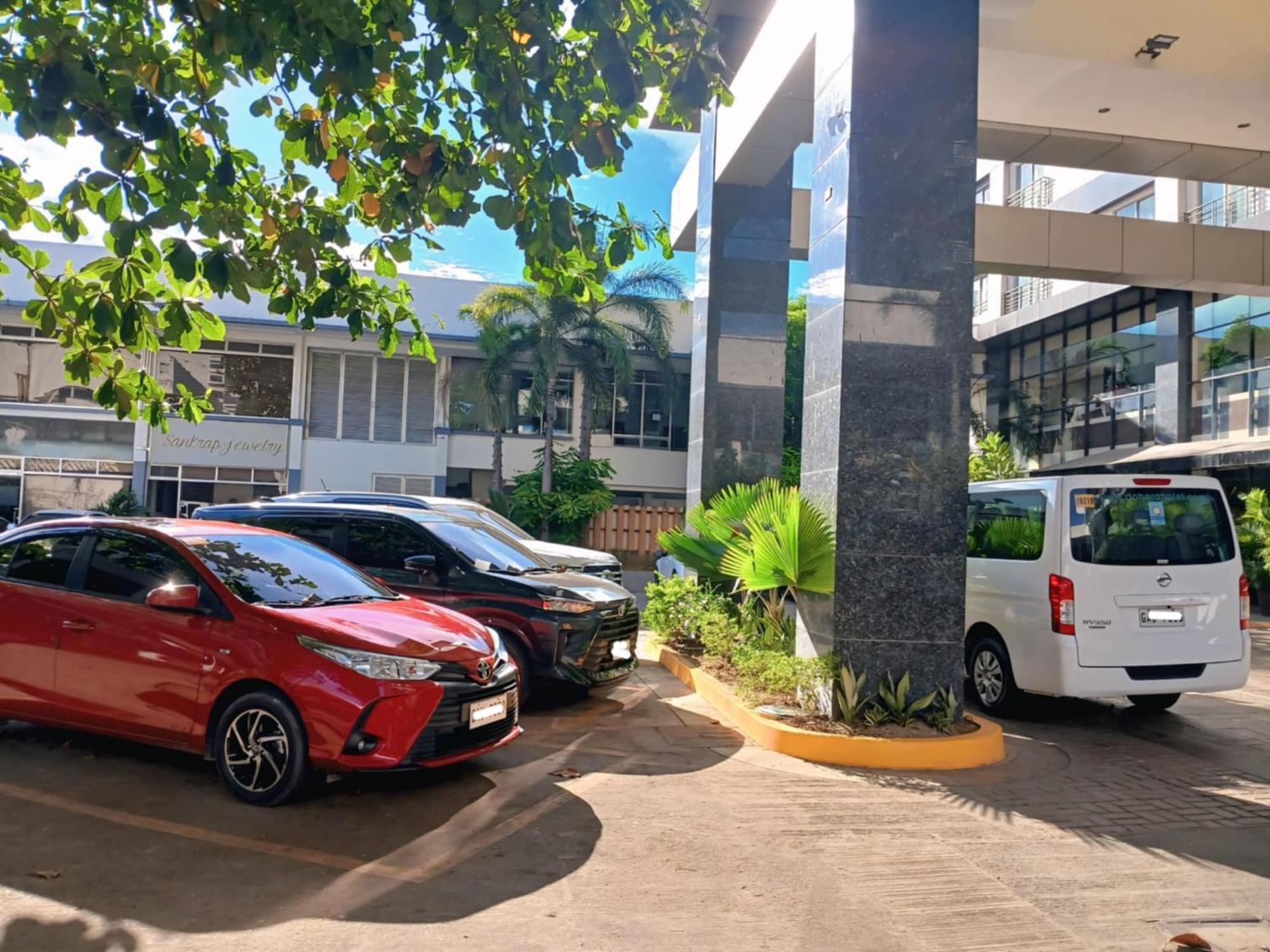 Dohera Hotel Cebu Extérieur photo