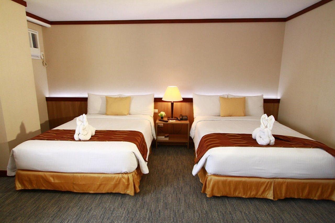 Dohera Hotel Cebu Extérieur photo